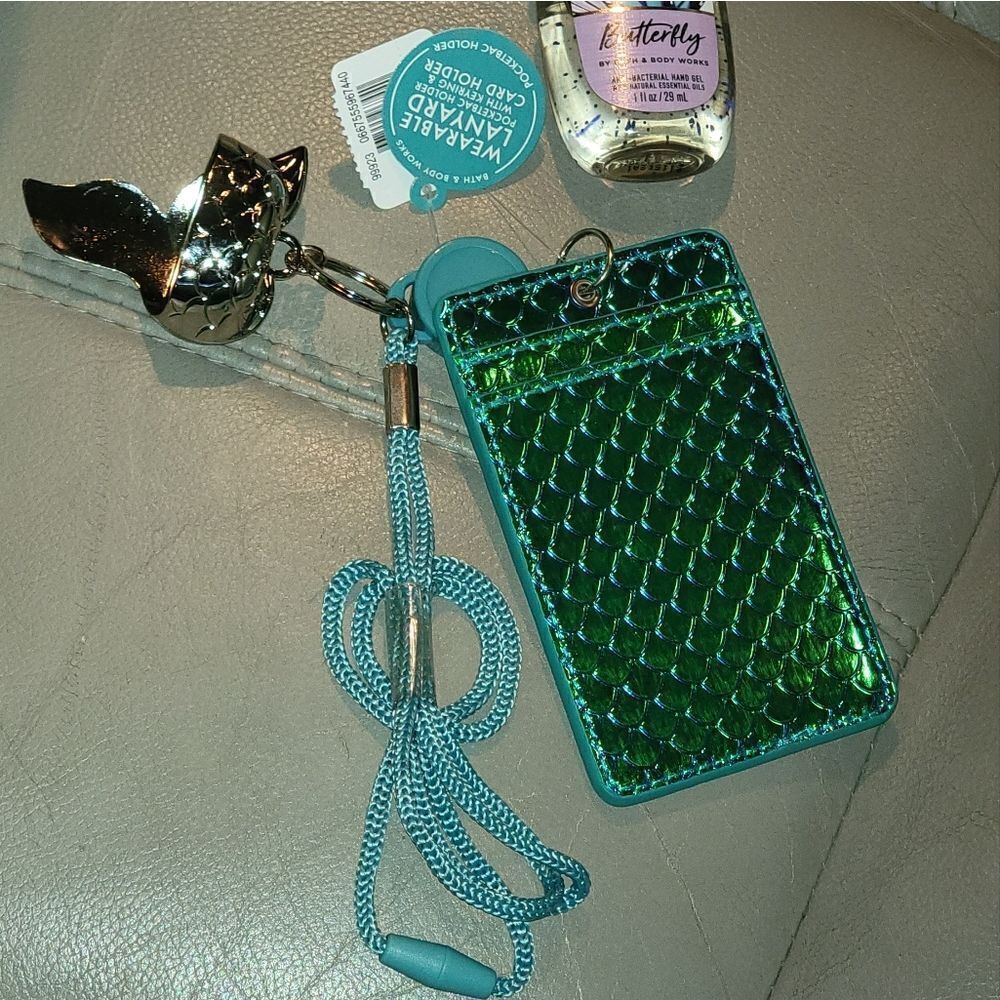 Bath & Body Works Wearable Lanyard Pocketbac Holder, ID Badge Card Holder New - Picture 5 of 10